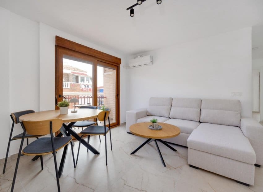 3 chambre Appartement à vendre à Torrevieja - 215 000 € (Ref: 10133425)