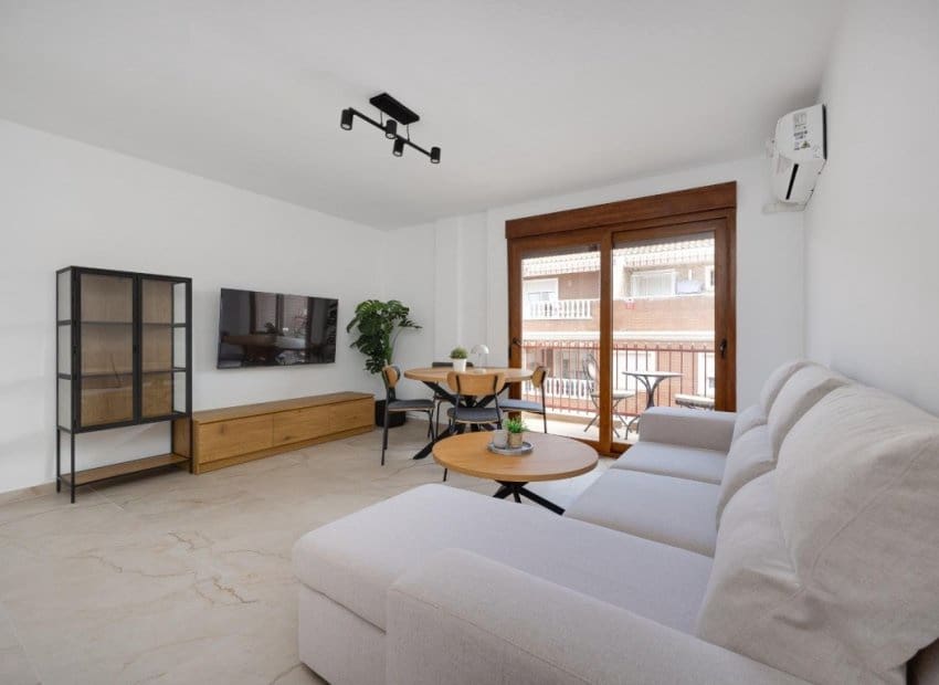 3 chambre Appartement à vendre à Torrevieja - 215 000 € (Ref: 10133425)