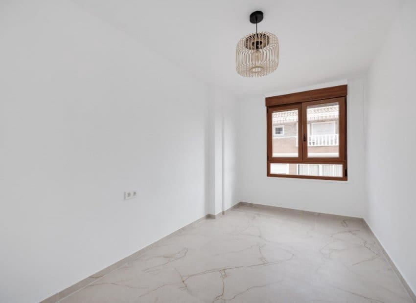 3 chambre Appartement à vendre à Torrevieja - 215 000 € (Ref: 10133425)