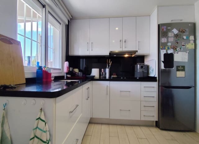 4 chambre Maison de Ville à vendre à Parque Acuático - Sector 25, Torrevieja avec piscine garage - 399 000 € (Ref: 10133426)