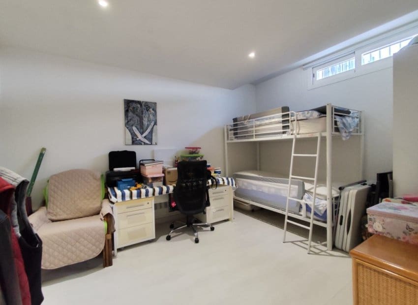 4 chambre Maison de Ville à vendre à Torrevieja avec piscine garage - 399 000 € (Ref: 10133426)