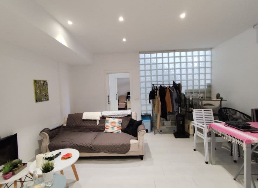4 chambre Maison de Ville à vendre à Torrevieja avec piscine garage - 399 000 € (Ref: 10133426)