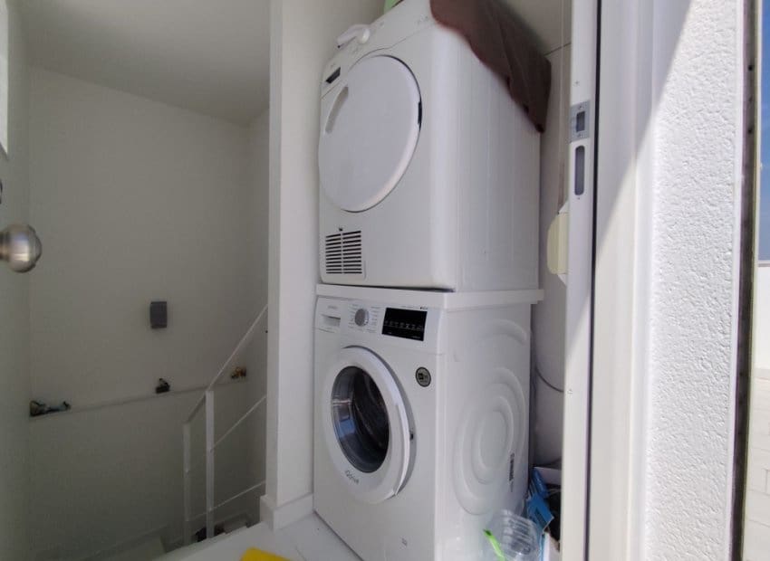 4 chambre Maison de Ville à vendre à Torrevieja avec piscine garage - 399 000 € (Ref: 10133426)