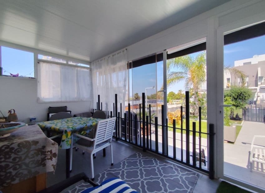 4 chambre Maison de Ville à vendre à Torrevieja avec piscine garage - 399 000 € (Ref: 10133426)