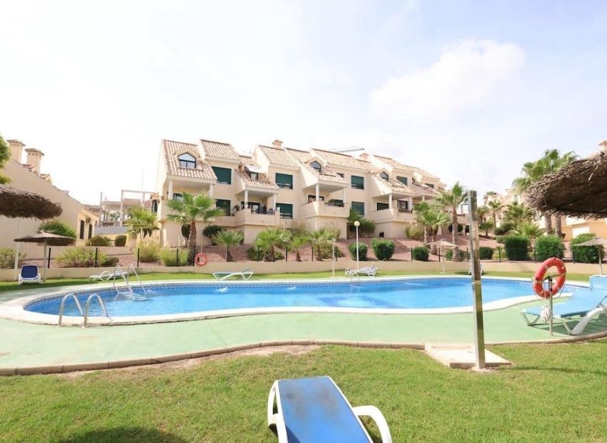 2 slaapkamer Appartement te koop in Campoamor met zwembad - € 199.000 (Ref: 10133550)
