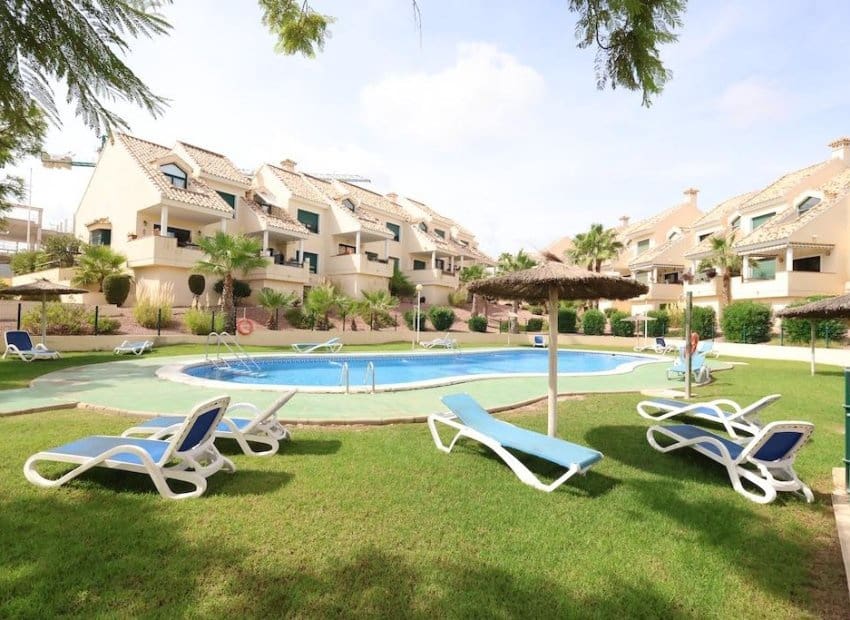 2 slaapkamer Appartement te koop in Campoamor met zwembad - € 199.000 (Ref: 10133550)