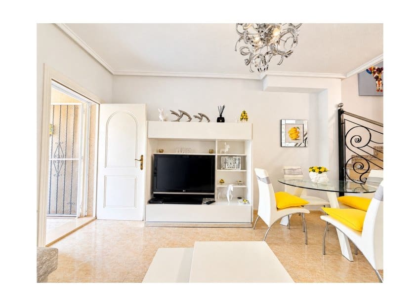 2 sovrum Hus till salu i Ciudad Quesada med pool - 189 995 € (Ref: 10133554)
