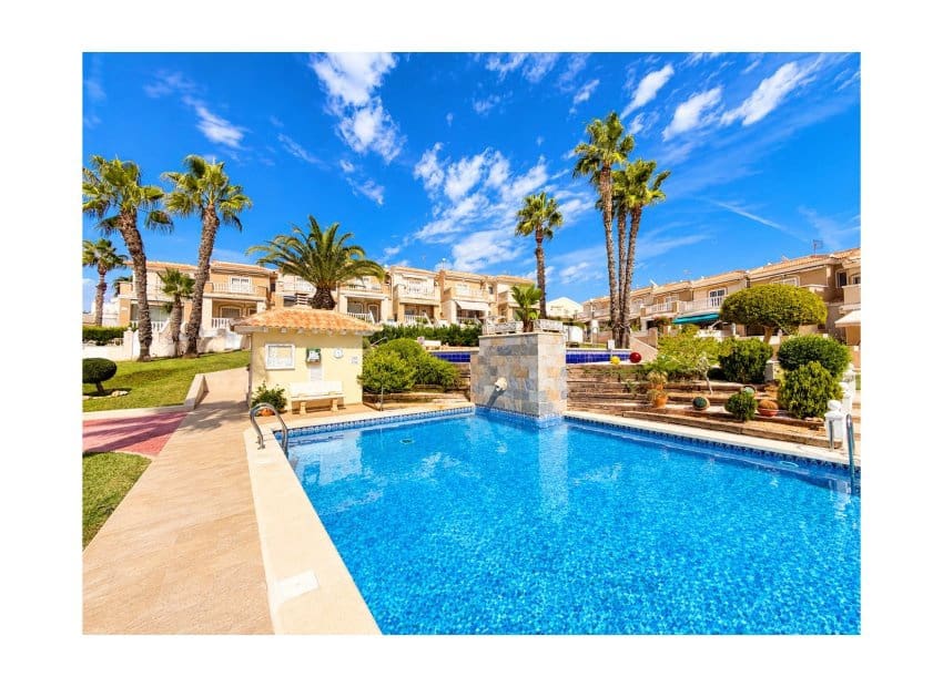 2 sovrum Hus till salu i Ciudad Quesada med pool - 189 995 € (Ref: 10133554)
