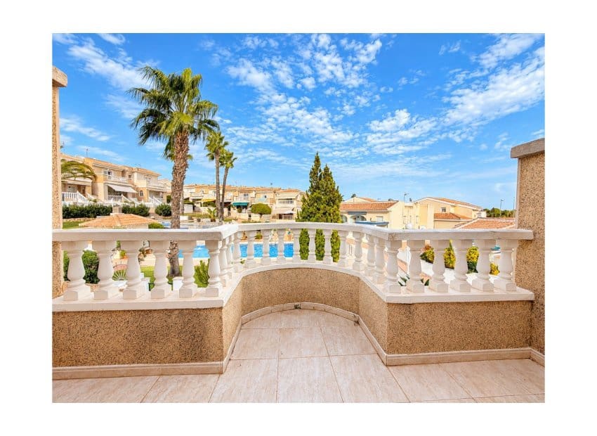 2 sovrum Hus till salu i Ciudad Quesada med pool - 189 995 € (Ref: 10133554)