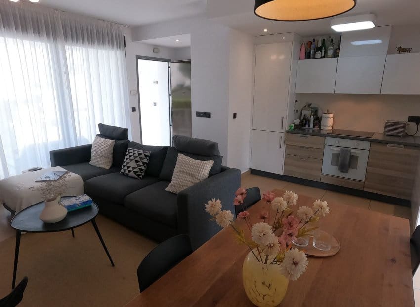 2 slaapkamer Appartement te koop in Algorfa met zwembad - € 269.500 (Ref: 10133557)