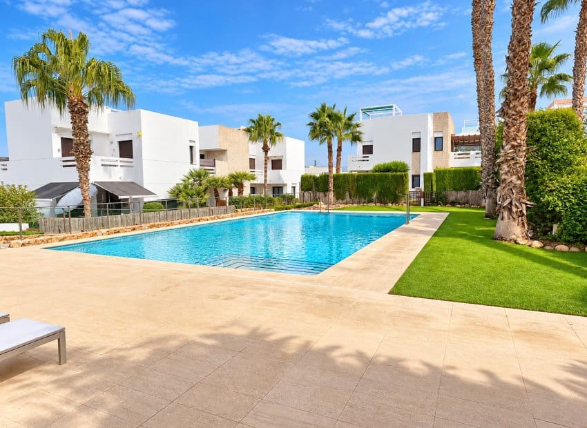 2 slaapkamer Appartement te koop in Algorfa met zwembad - € 269.500 (Ref: 10133557)