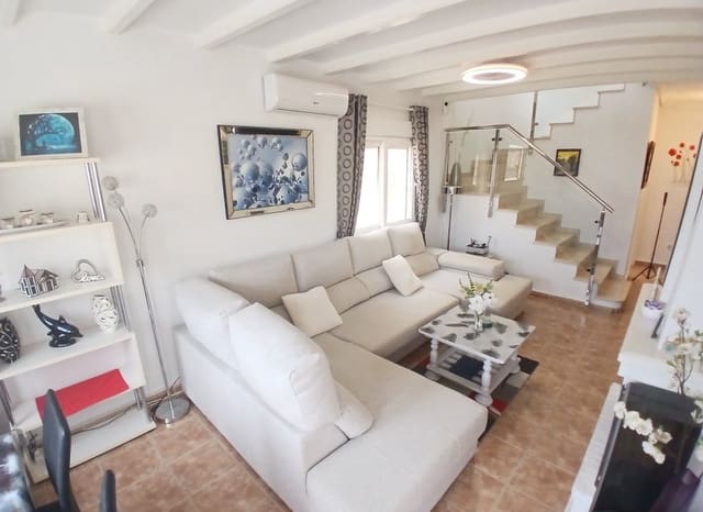 3 sovrum Villa till salu i Villamartin, Orihuela med pool - 299 950 € (Ref: 10144840)