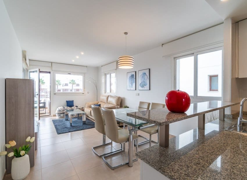 2 quarto Apartamento para venda em Dehesa de Campoamor com piscina garagem - 244 000 € (Ref: 10144842)