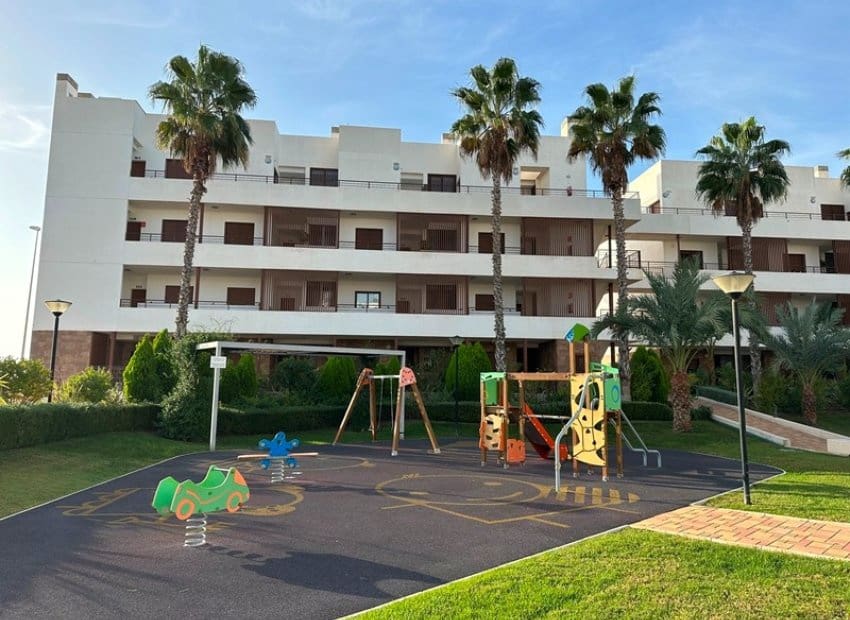 2 quarto Apartamento para venda em Dehesa de Campoamor com piscina garagem - 244 000 € (Ref: 10144842)