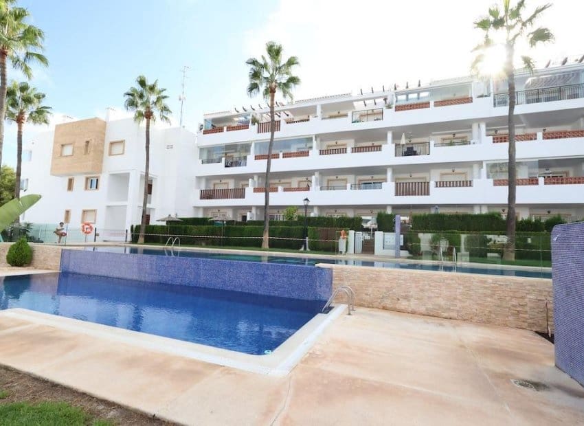 2 slaapkamer Appartement te koop in Villamartin met zwembad - € 278.000 (Ref: 10144844)