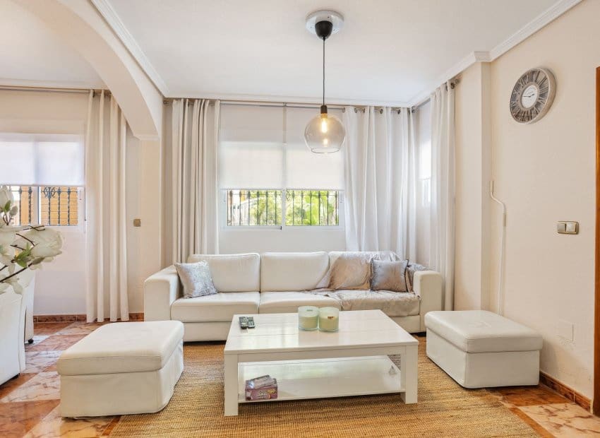 2 soveværelse Villa til salg i La Regia med swimmingpool - € 239.900 (Ref: 10144851)