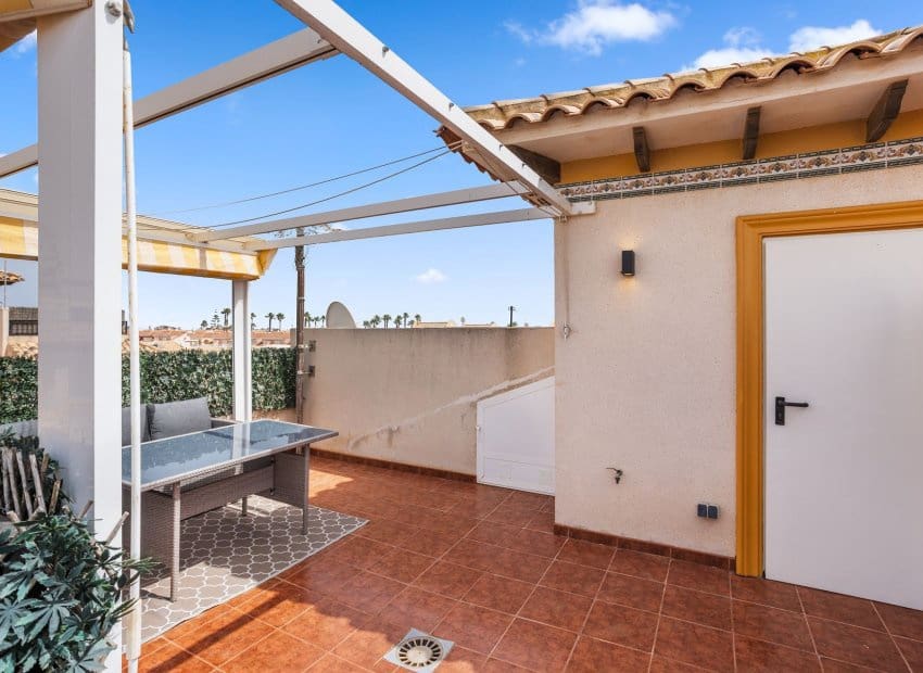 2 soveværelse Villa til salg i La Regia med swimmingpool - € 239.900 (Ref: 10144851)