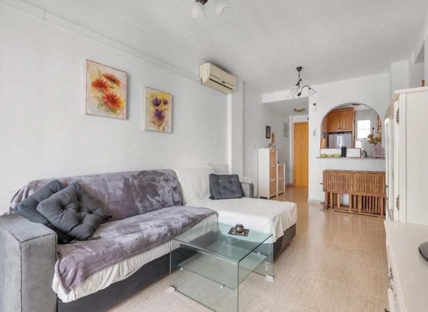 2 chambre Appartement à vendre à Torrevieja avec piscine garage - 125 000 € (Ref: 10144852)