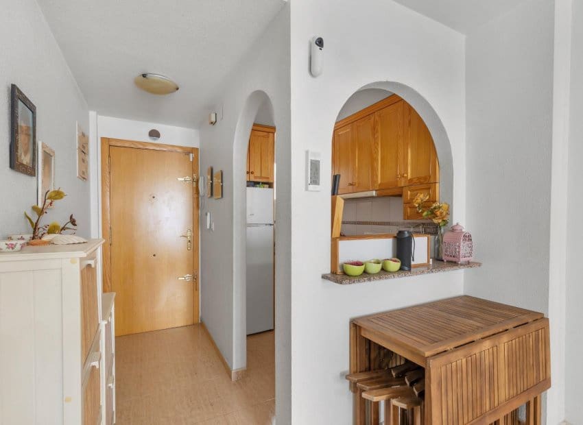 2 chambre Appartement à vendre à Torrevieja avec piscine garage - 125 000 € (Ref: 10144852)