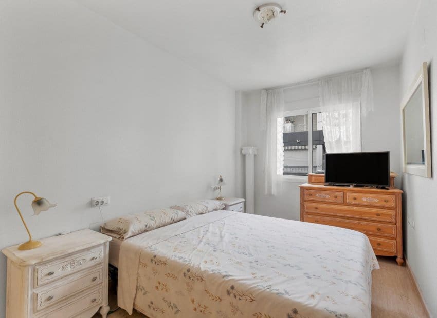 2 chambre Appartement à vendre à Torrevieja avec piscine garage - 125 000 € (Ref: 10144852)