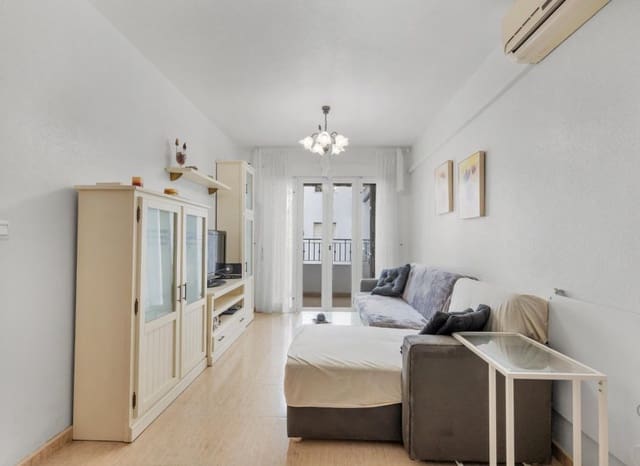 2 Zimmer Apartment zu verkaufen in Parque Acuático - Sector 25, Torrevieja mit Pool Garage - 125.000 € (Ref: 10144852)