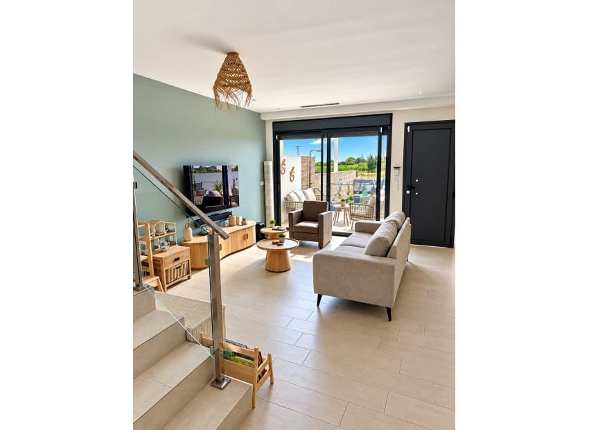 3 bedroom Villa for sale in Rojales with pool - € 380,000 (Ref: 10144949)