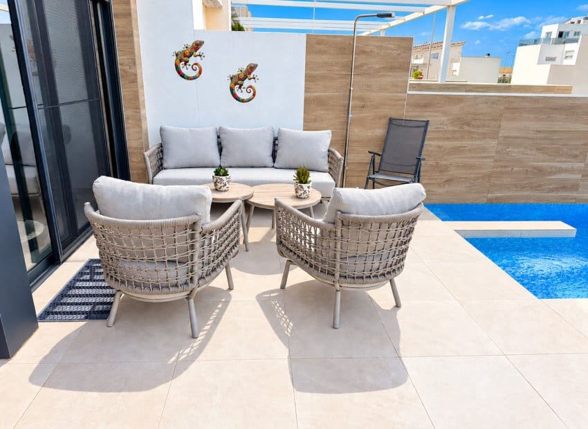 3 bedroom Villa for sale in Rojales with pool - € 380,000 (Ref: 10144949)