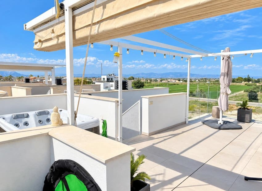 3 bedroom Villa for sale in Rojales with pool - € 380,000 (Ref: 10144949)