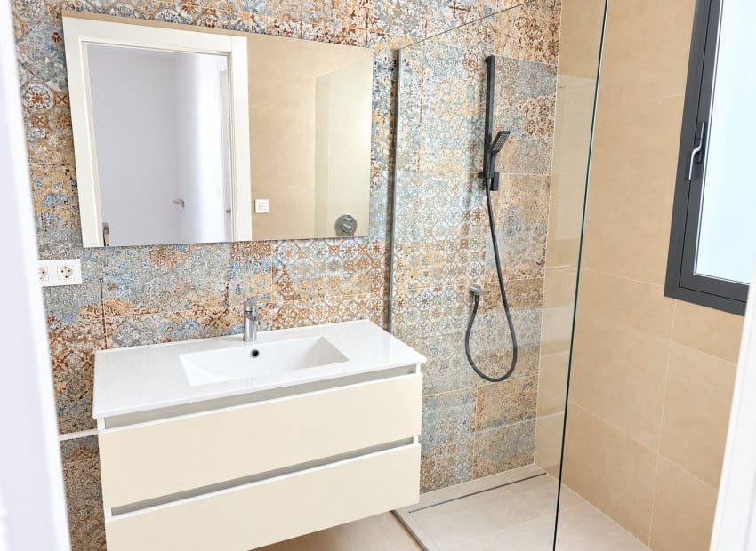 3 bedroom Villa for sale in Rojales with pool - € 380,000 (Ref: 10144949)