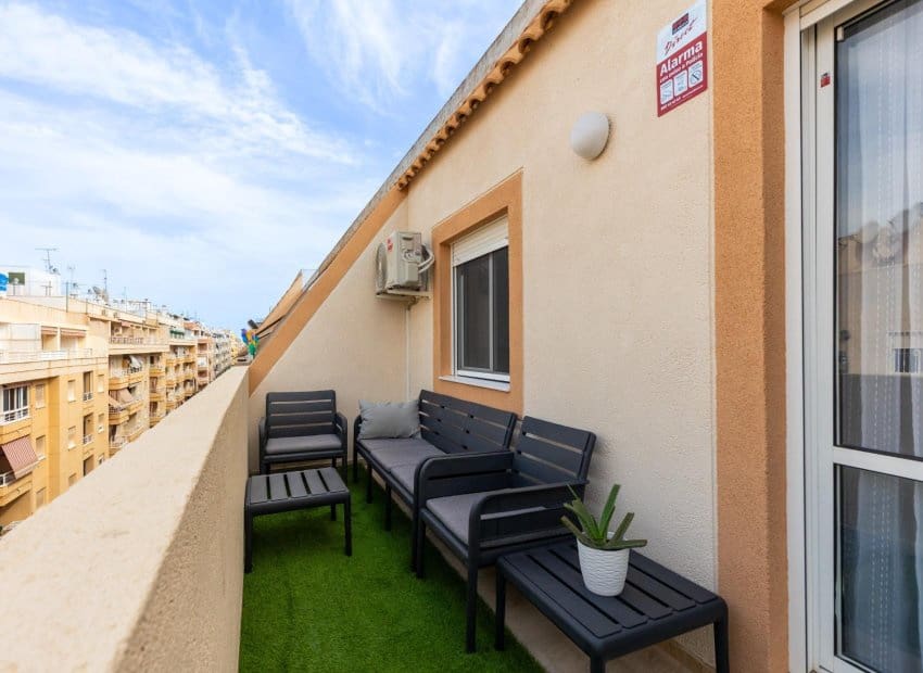 3 quarto Apartamento para venda em Torrevieja com piscina - 189 000 € (Ref: 10144954)