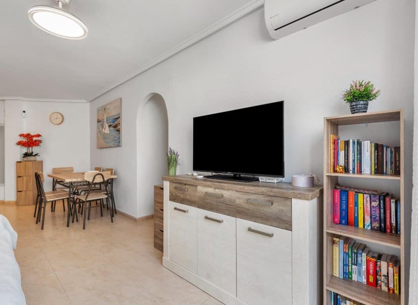 3 quarto Apartamento para venda em Torrevieja com piscina - 189 000 € (Ref: 10144954)