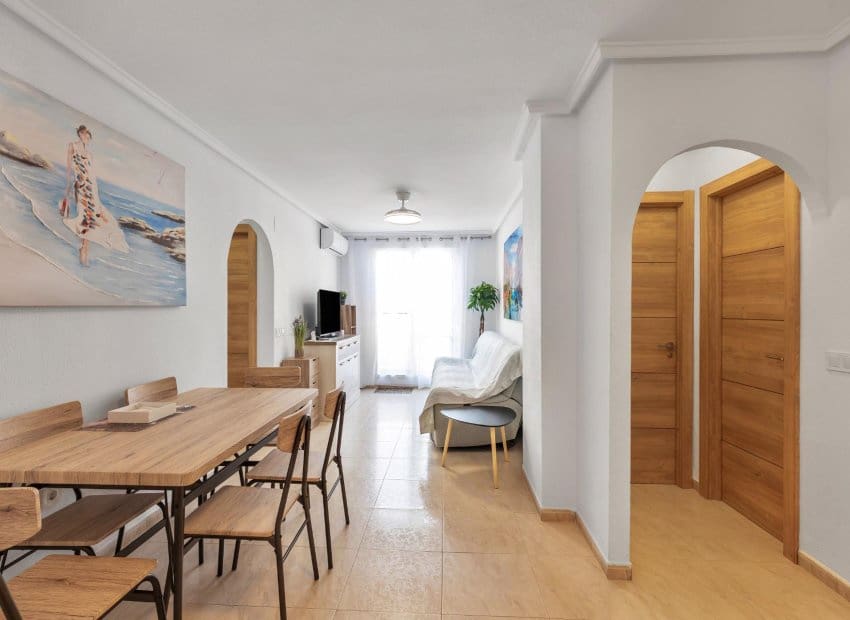 3 quarto Apartamento para venda em Torrevieja com piscina - 189 000 € (Ref: 10144954)