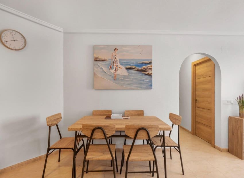 3 quarto Apartamento para venda em Torrevieja com piscina - 189 000 € (Ref: 10144954)