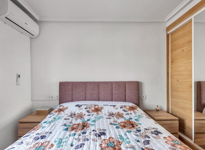 3 quarto Apartamento para venda em Torrevieja com piscina - 189 000 € (Ref: 10144954)