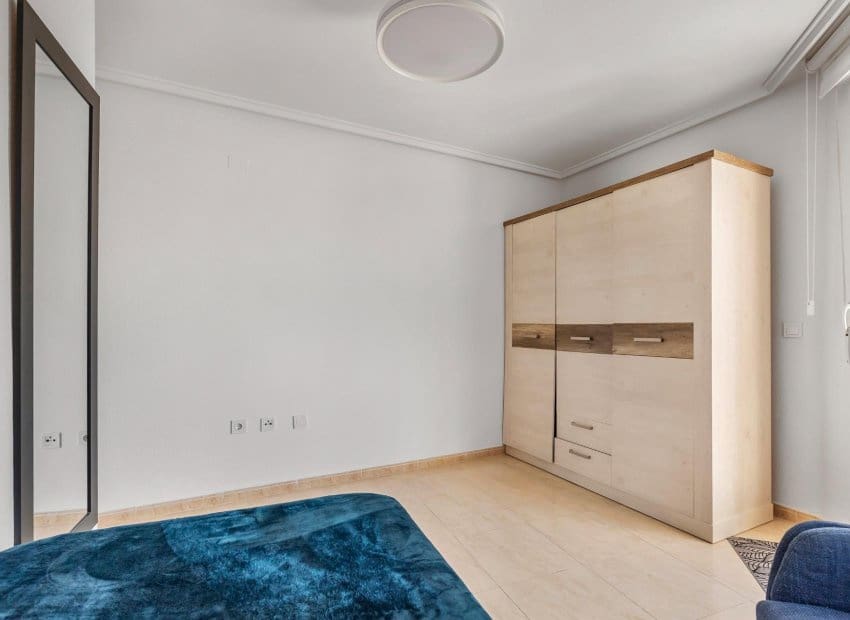 3 quarto Apartamento para venda em Torrevieja com piscina - 189 000 € (Ref: 10144954)