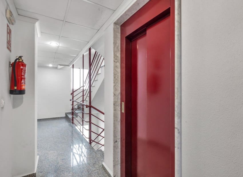 2 chambre Appartement à vendre à Torrevieja avec garage - 139 900 € (Ref: 10144955)