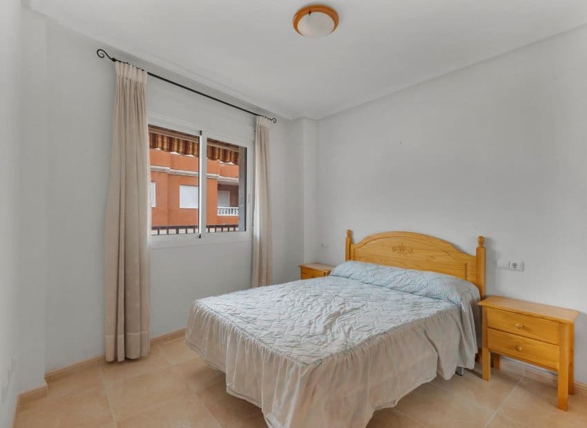 2 chambre Appartement à vendre à Torrevieja avec garage - 139 900 € (Ref: 10144955)