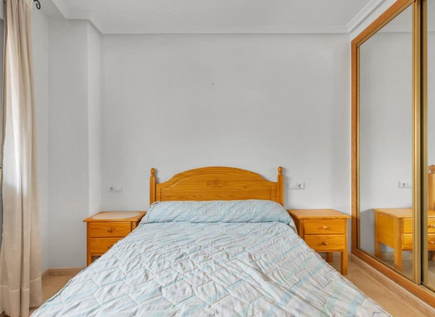 2 chambre Appartement à vendre à Torrevieja avec garage - 139 900 € (Ref: 10144955)