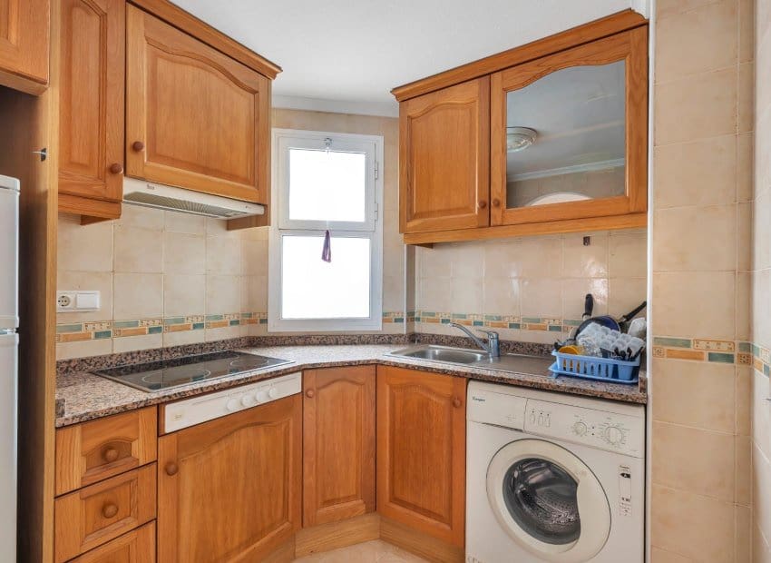 2 chambre Appartement à vendre à Torrevieja avec garage - 139 900 € (Ref: 10144955)