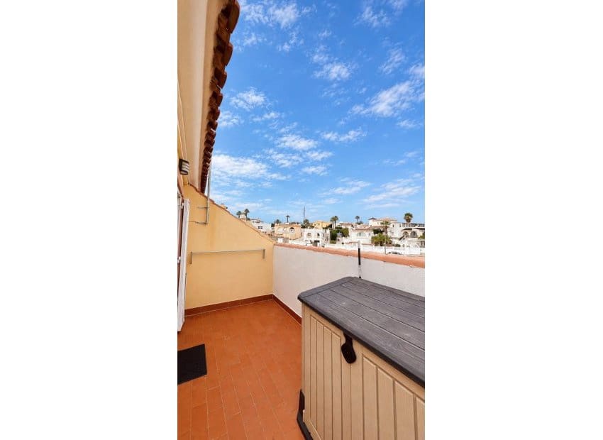 3 quarto Apartamento para venda em Villamartin com piscina - 169 950 € (Ref: 10144956)