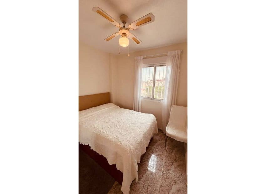 3 quarto Apartamento para venda em Villamartin com piscina - 169 950 € (Ref: 10144956)