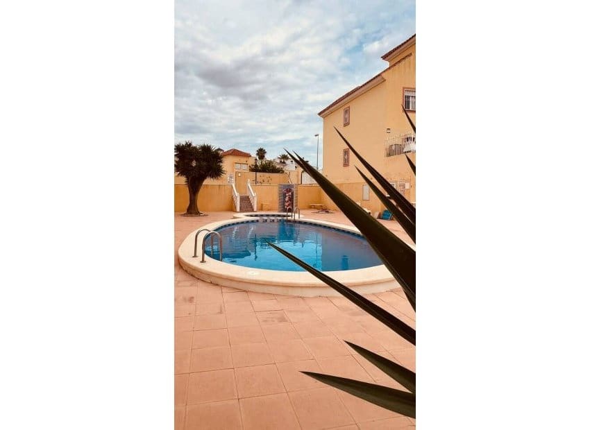 3 quarto Apartamento para venda em Villamartin com piscina - 169 950 € (Ref: 10144956)