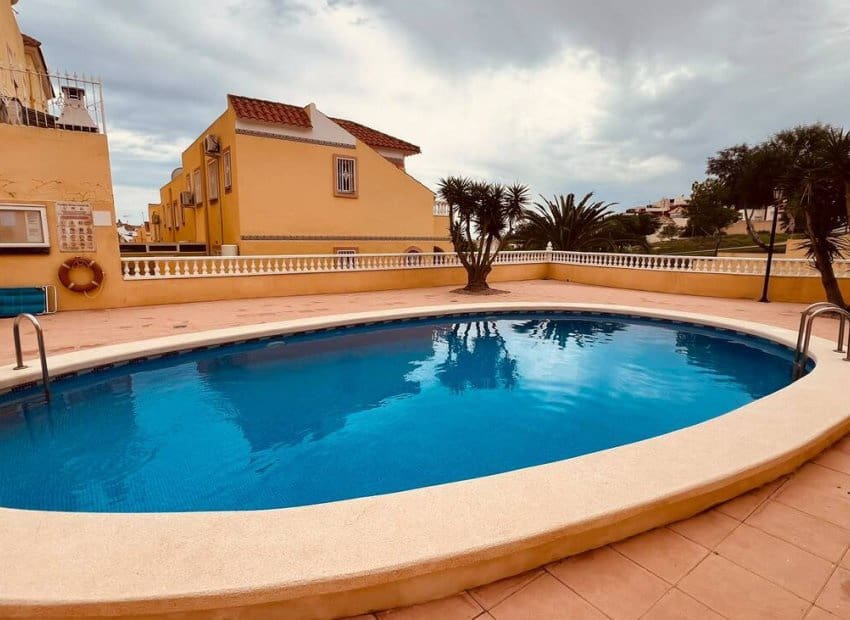 3 quarto Apartamento para venda em Villamartin com piscina - 169 950 € (Ref: 10144956)