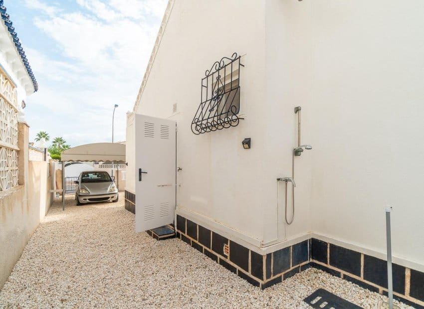 2 bedroom Villa for sale in La Florida - € 220,000 (Ref: 10150127)