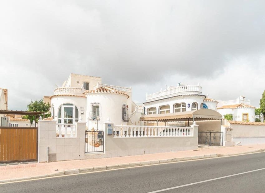 2 bedroom Villa for sale in La Florida - € 220,000 (Ref: 10150127)