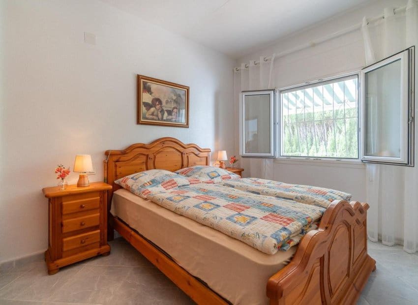 2 bedroom Villa for sale in La Florida - € 220,000 (Ref: 10150127)