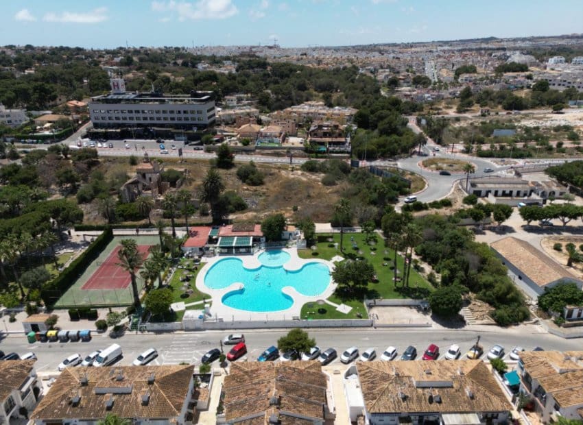 Casa de 2 habitaciones en Los Balcones en venta con piscina - 165.000 € (Ref: 10154145)