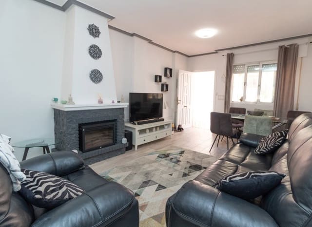 3 sovrum Hus till salu i Playa Flamenca, Orihuela med pool - 189 000 € (Ref: 10154146)