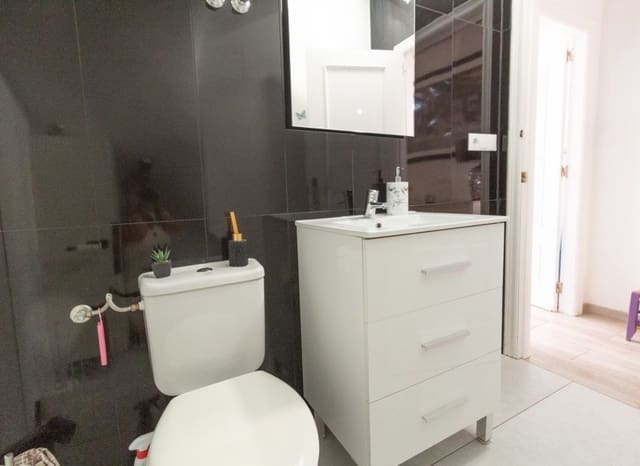 3 sovrum Hus till salu i Playa Flamenca, Orihuela med pool - 189 000 € (Ref: 10154146)
