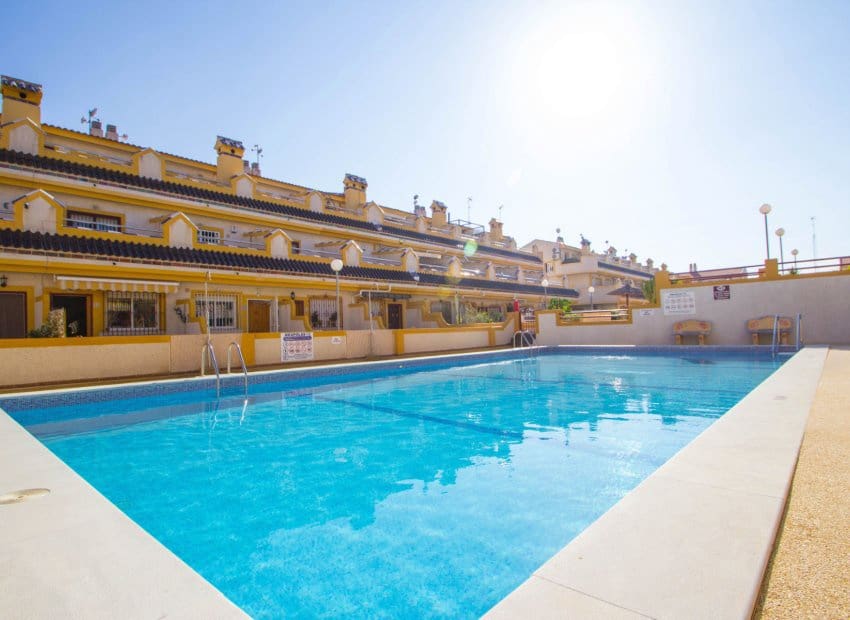 3 camera da letto Casa in vendita in Playa Flamenca con piscina - 189.000 € (Rif: 10154146)